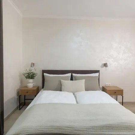 Zemlinsky Hof Lejlighedshotel 3*